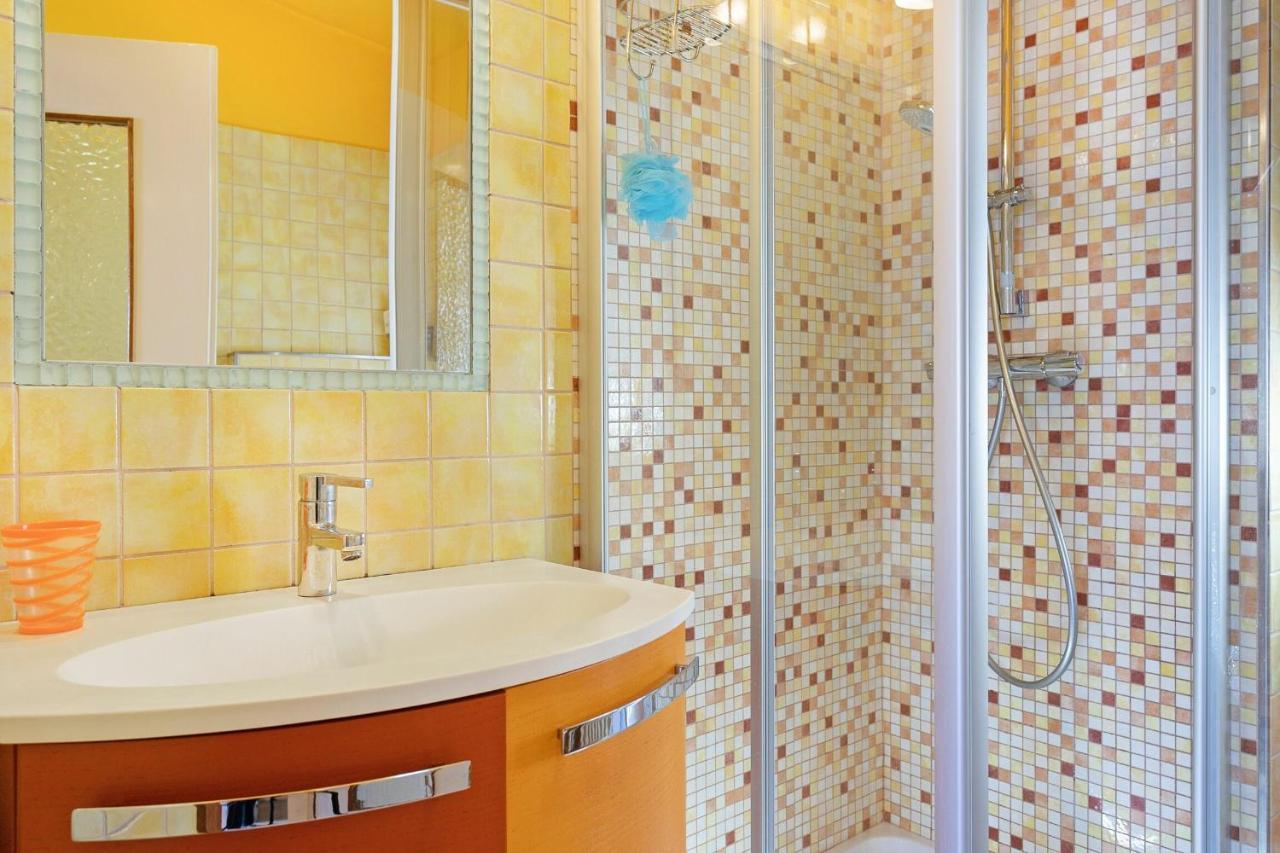 بيلانو Attic Lake View المظهر الخارجي الصورة