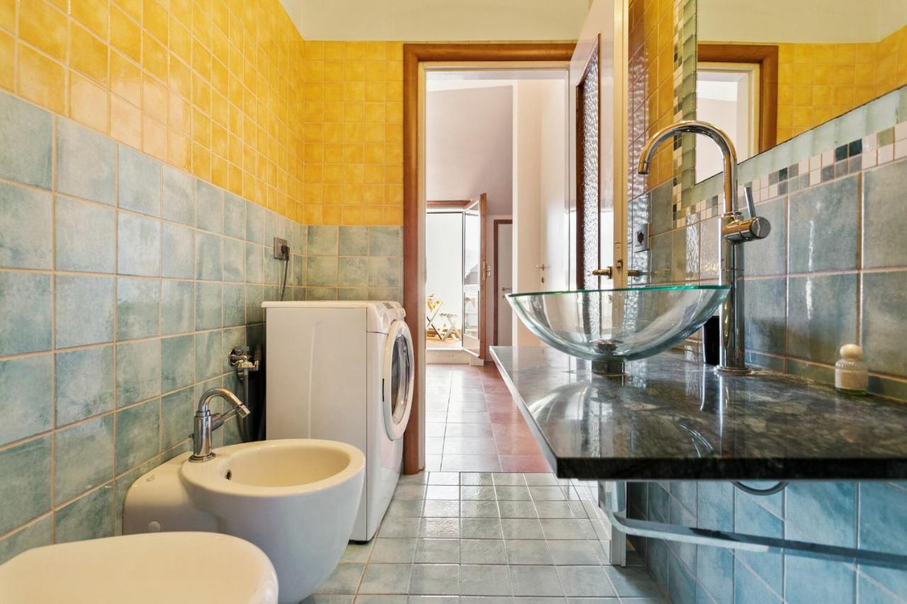 بيلانو Attic Lake View المظهر الخارجي الصورة