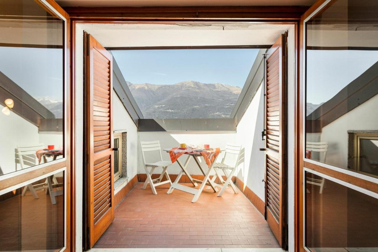 بيلانو Attic Lake View المظهر الخارجي الصورة